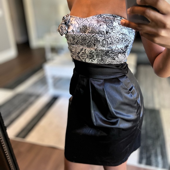 Black and White Floral Formal Mini Dress with 2 Pockets, Juniors 7 - Picture 6 of 7